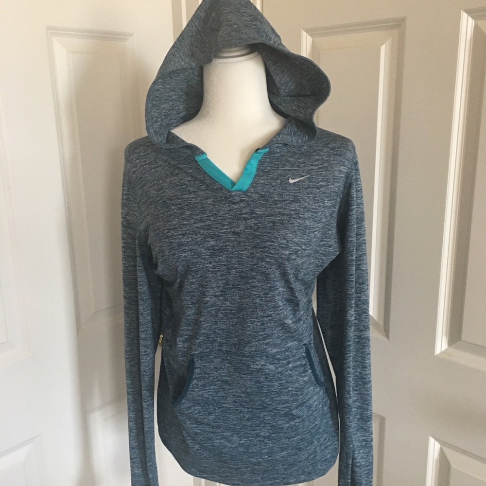NIKE — DRI-FIT light pullover with hood, size M - Picture 3 of 10